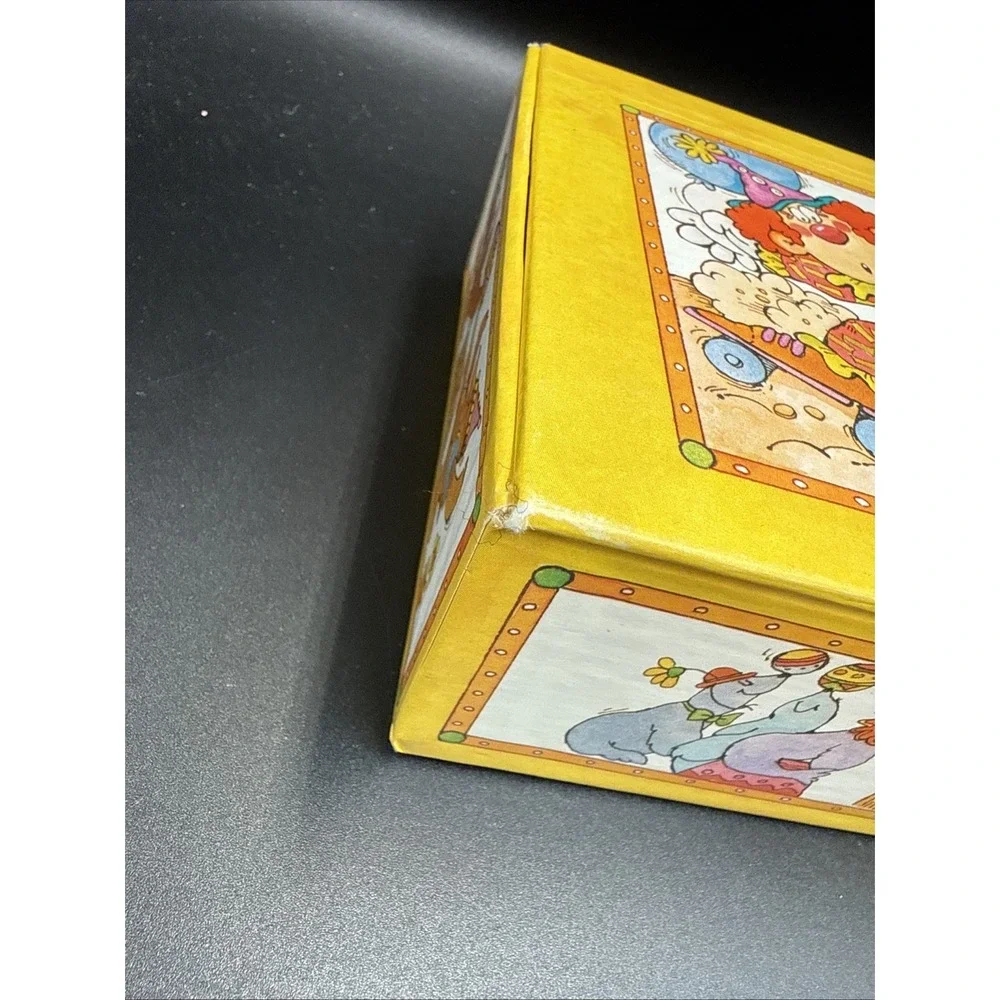 2 VTG Pencil Box General Box Co 1980 / 90s Clown Car Beach